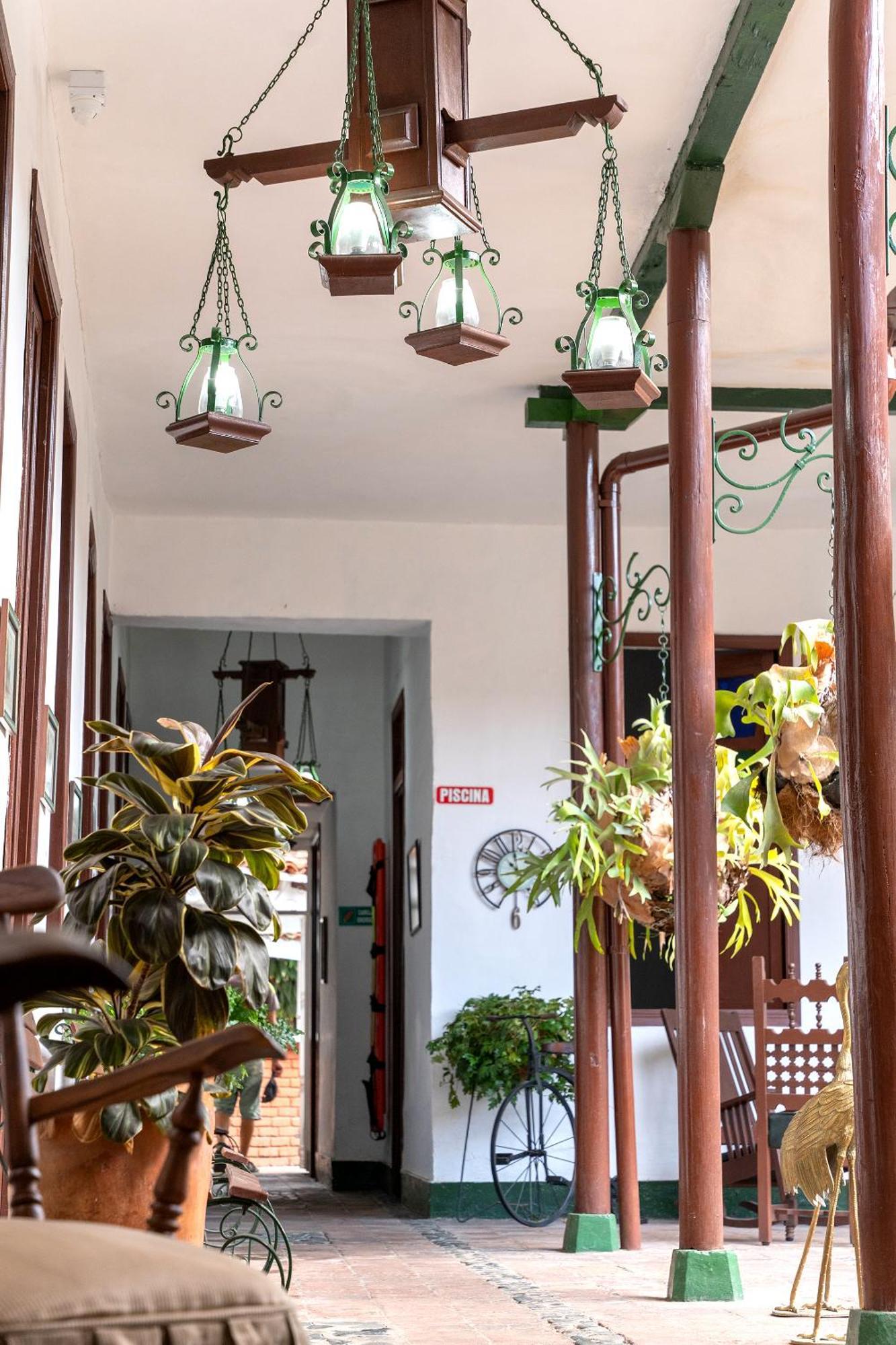 Hotel Casa Antigua בוגה מראה חיצוני תמונה
