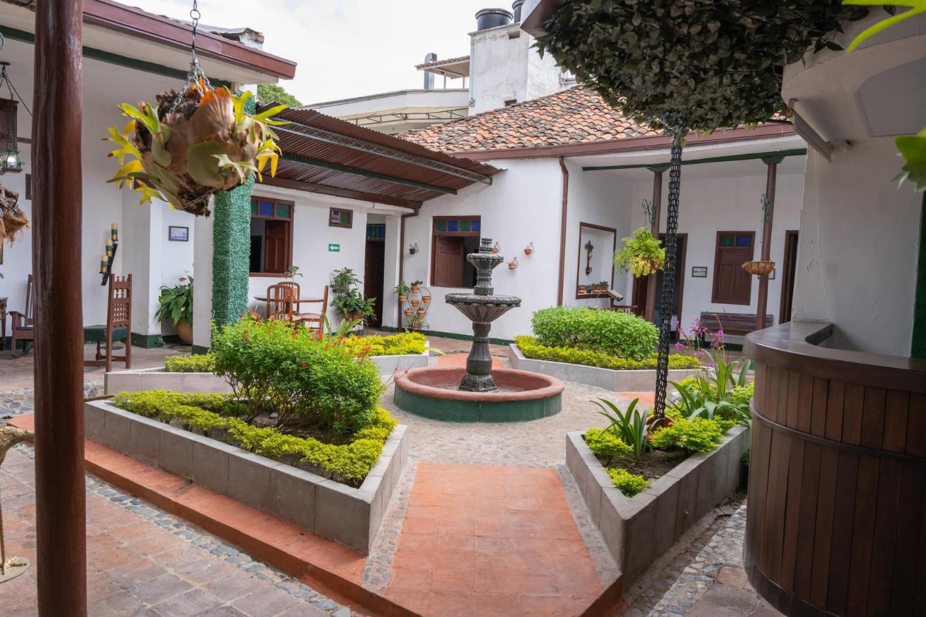 Hotel Casa Antigua בוגה מראה חיצוני תמונה